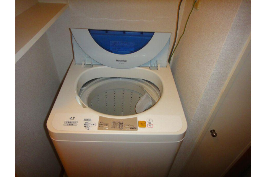 1K Apartment, Japan — image 10