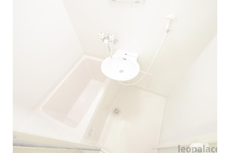1K Apartment, Japan — image 12