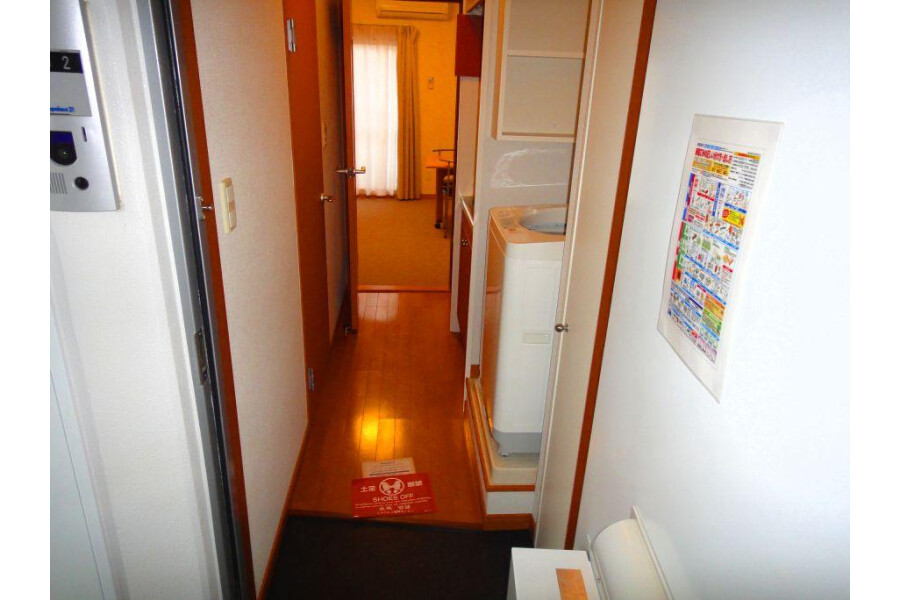 1K Apartment, Japan — image 14