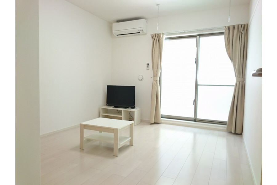 1K Apartment, Japan — image 3