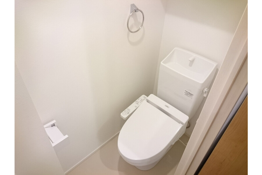 1K Apartment, Japan — image 12