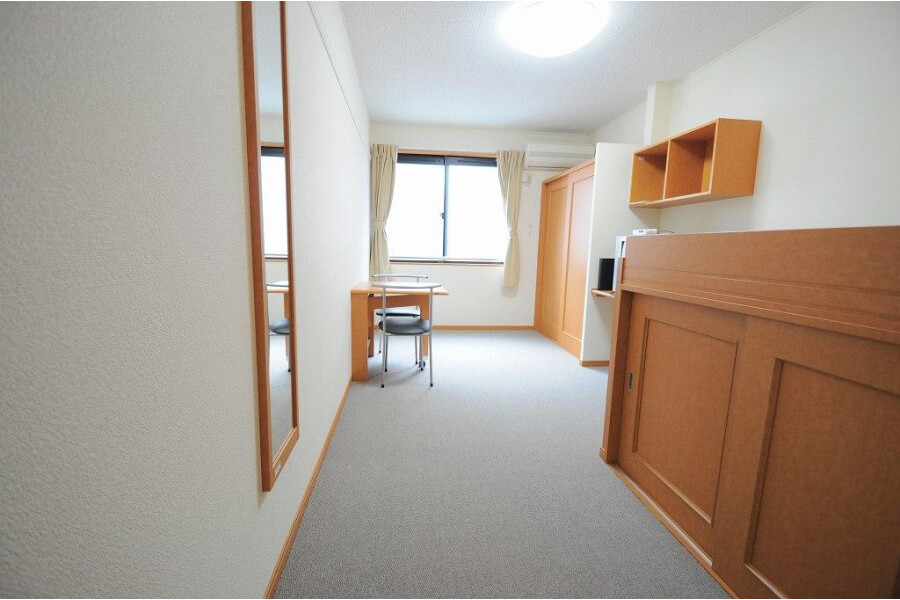 1K Apartment, Japan — image 5