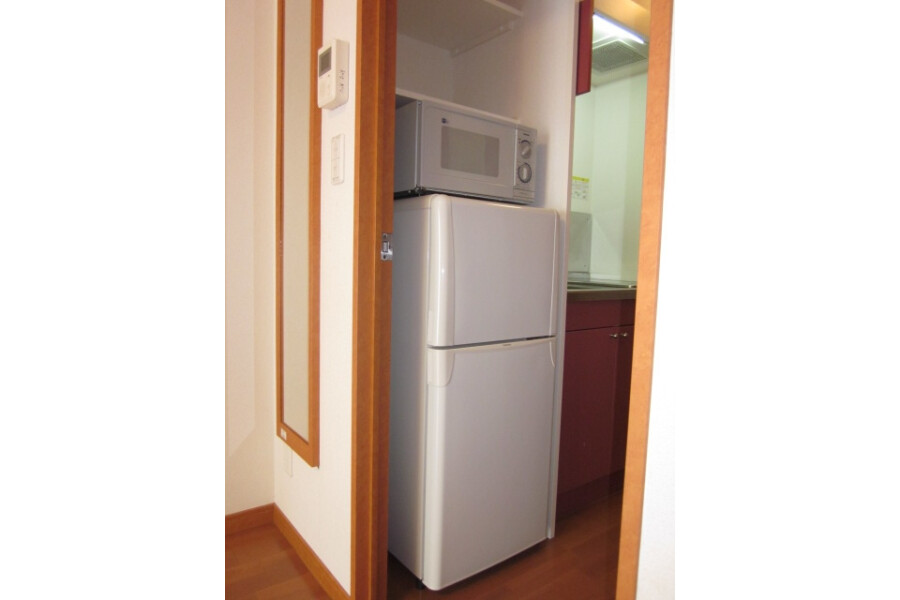 1K Apartment, Japan — image 5