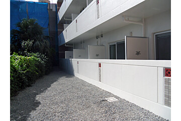 1K Apartment, Japan — image 14
