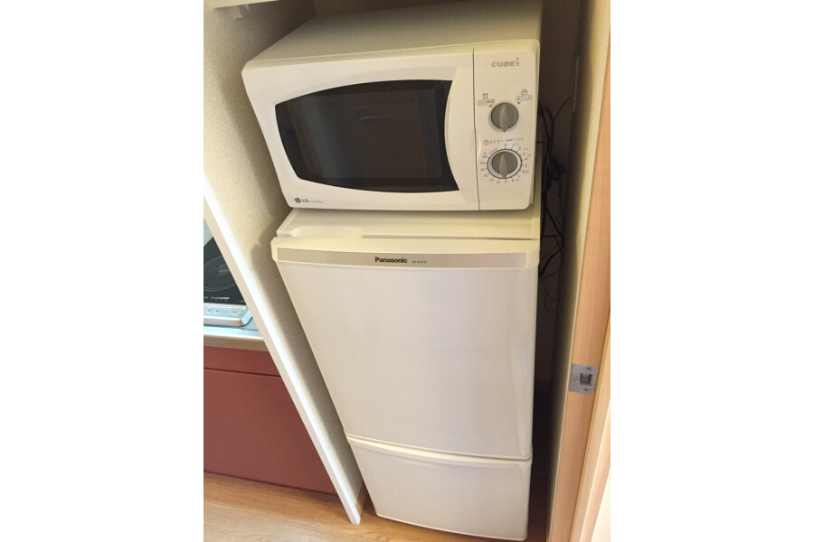 1K Apartment, Japan — image 10