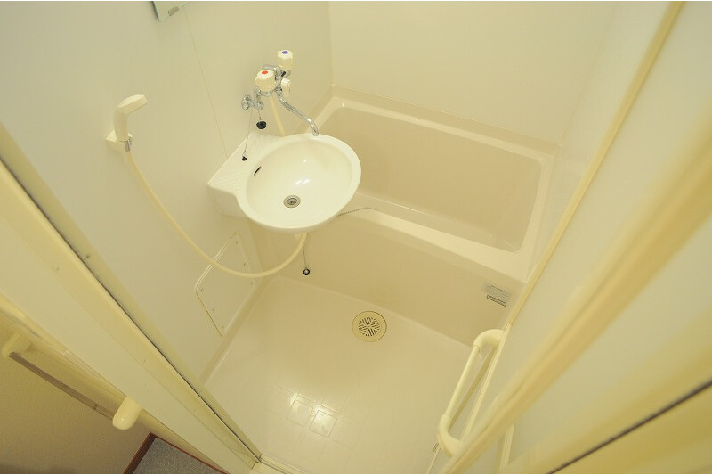 1K Apartment, Japan — image 12