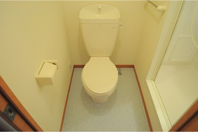 1K Apartment, Japan — image 13