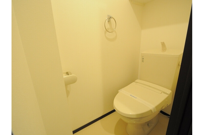1K Apartment, Japan — image 8