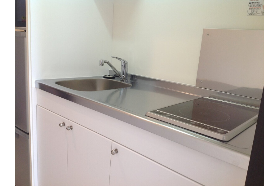 1K Apartment, Japan — image 7