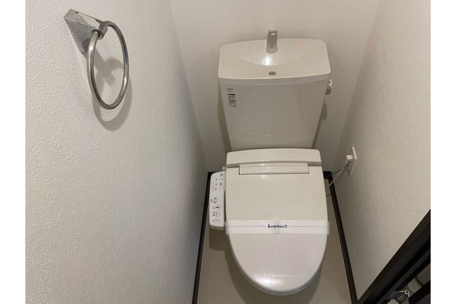 1K Apartment, Japan — image 9