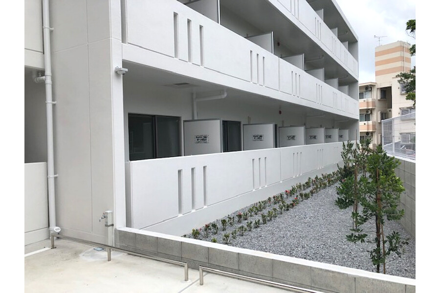 1K Apartment, Japan — image 9