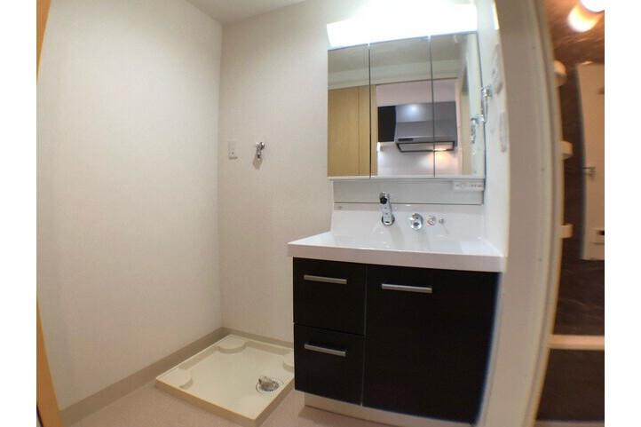 1K Apartment, Japan — image 5