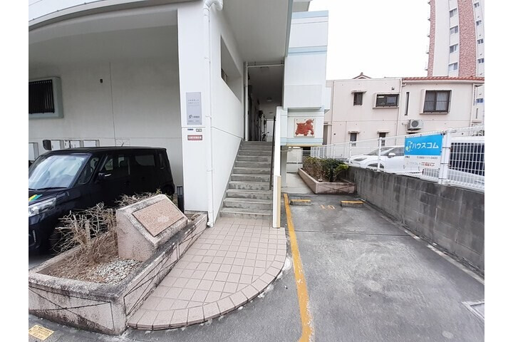 1R Apartment, Japan — image 13