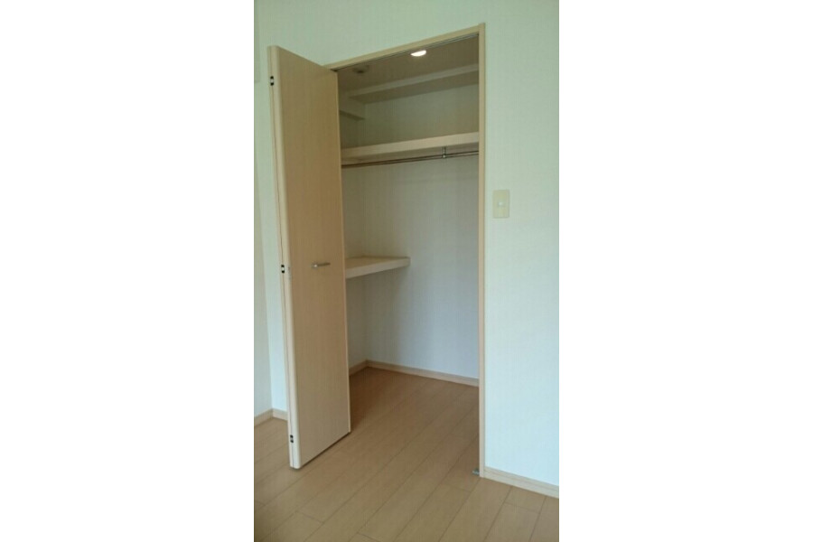 1LDK Apartment, Japan — image 3