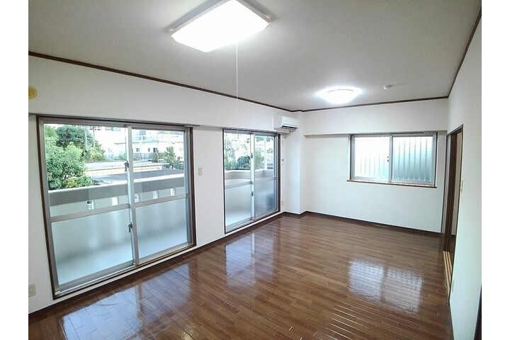 1DK Apartment, Japan — image 2