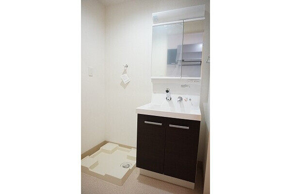 1K Apartment, Japan — image 6