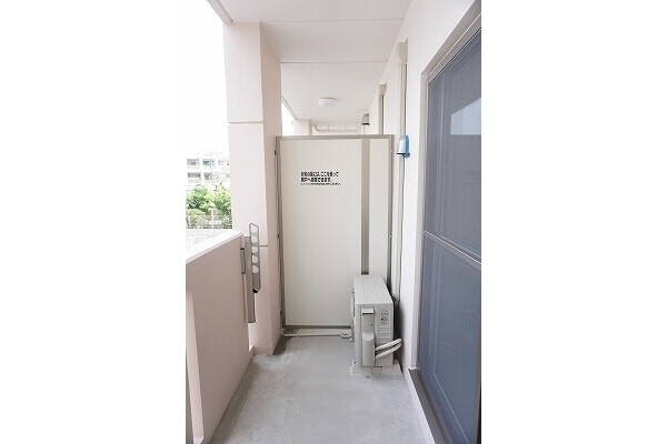 1K Apartment, Japan — image 11