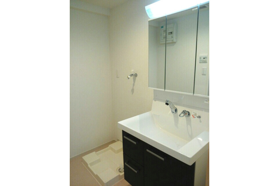 1DK Apartment, Japan — image 6