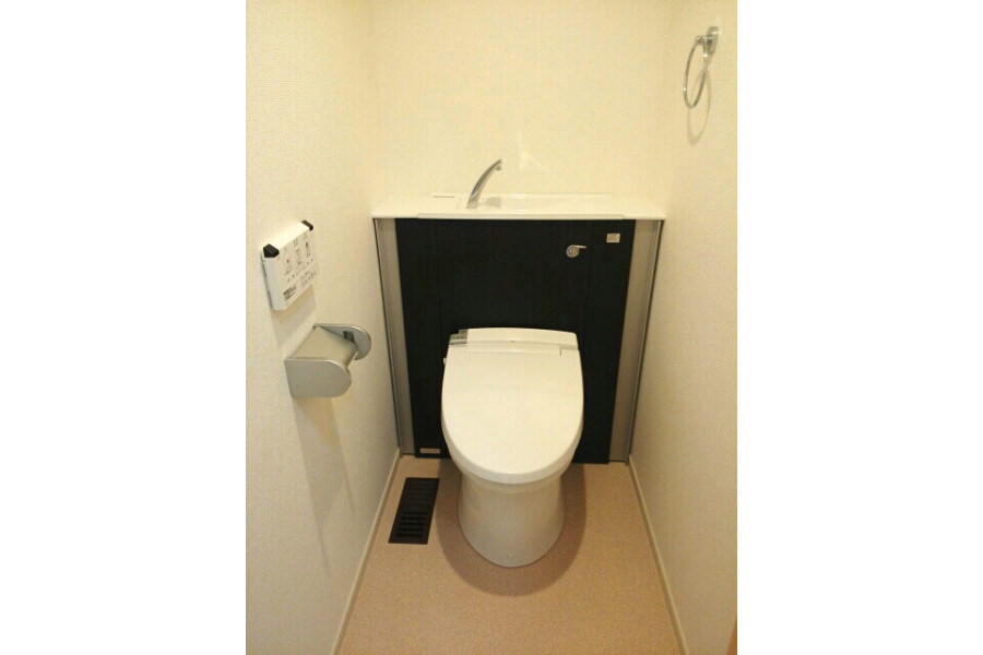 1DK Apartment, Japan — image 8