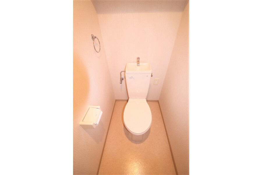 1LDK Apartment, Japan — image 9