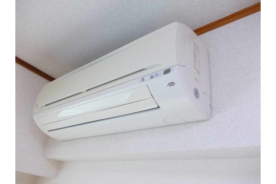 2DK Apartment, Japan — image 11