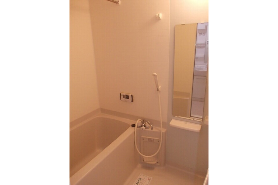 1LDK Apartment, Japan — image 6