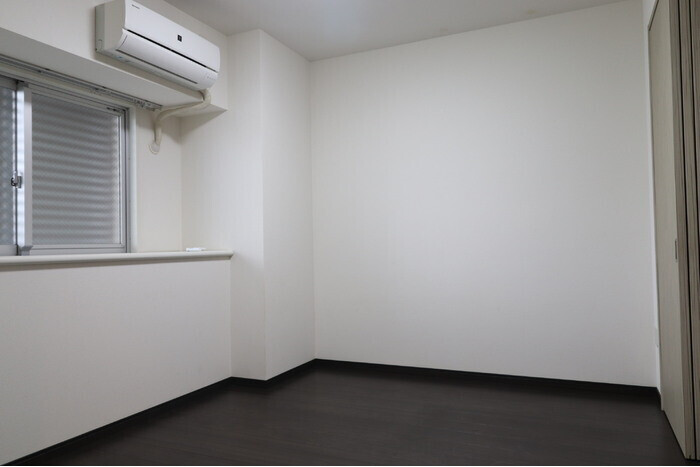 2LDK Apartment, Japan — image 4