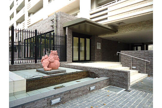 2LDK Apartment, Japan — image 11