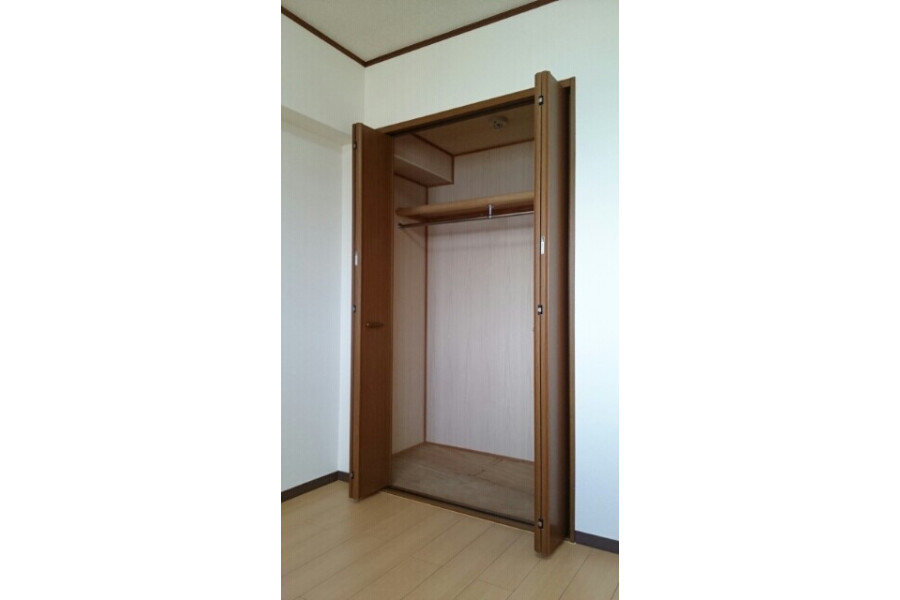 3DK Apartment, Japan — image 6