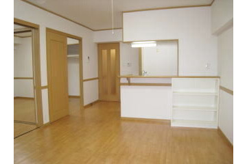 3LDK Apartment, Japan — image 4