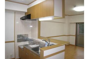3LDK Apartment, Japan — image 6