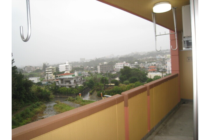 3LDK Apartment, Japan — image 11