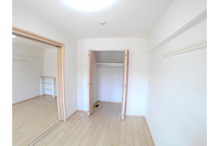 1LDK Apartment, Japan — image 2