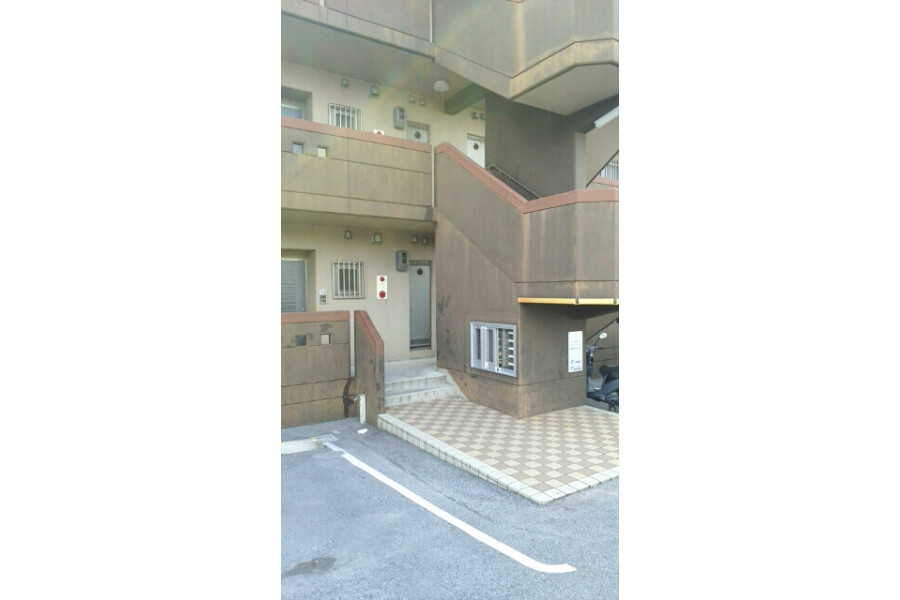 3DK Apartment, Japan — image 12