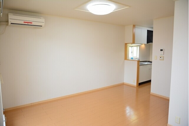 2LDK Apartment, Japan — image 6