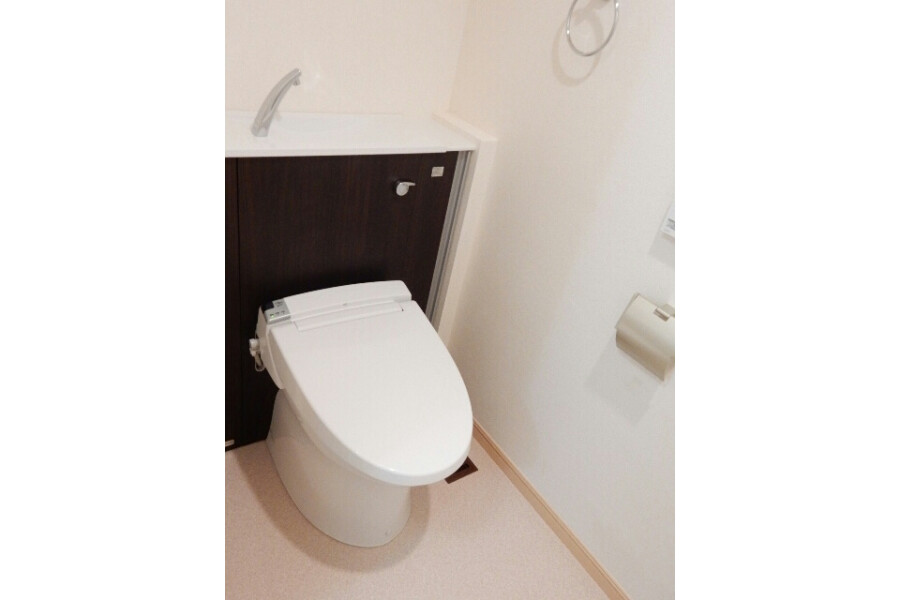 1DK Apartment, Japan — image 9