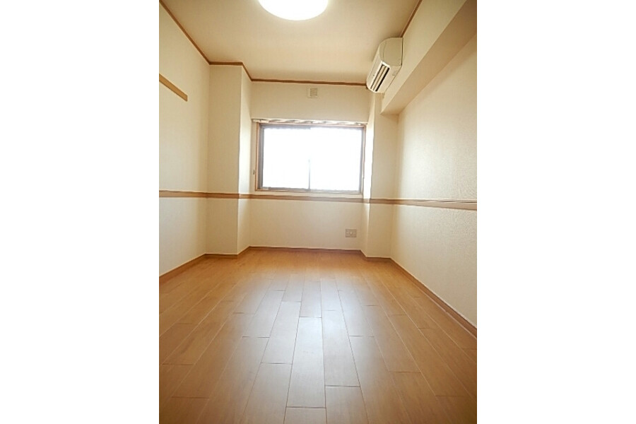1LDK Apartment, Japan — image 3
