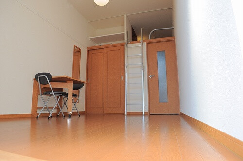 1K Apartment, Japan — image 4