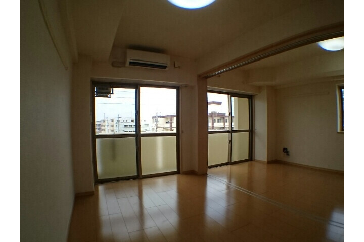 1DK Apartment, Japan — image 2
