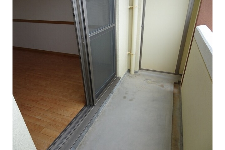 1K Apartment, Japan — image 11