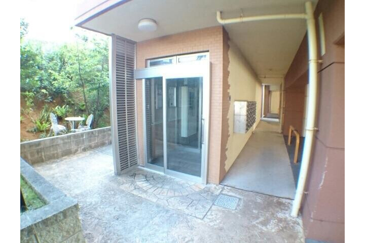 1K Apartment, Japan — image 12