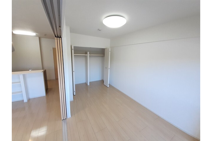 1LDK Apartment, Japan — image 5