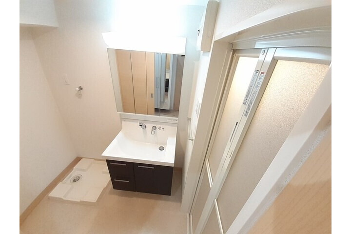 1LDK Apartment, Japan — image 6