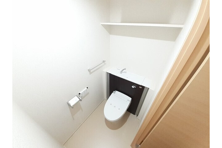 1LDK Apartment, Japan — image 8