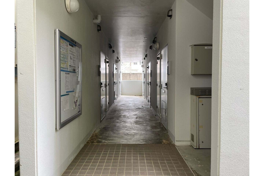 1K Apartment, Japan — image 13