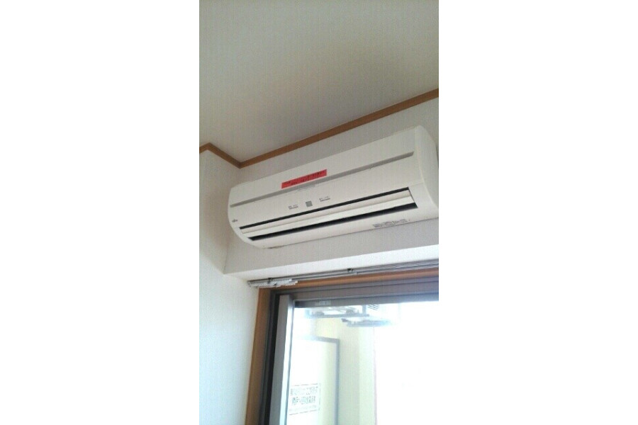 2LDK Apartment, Japan — image 11