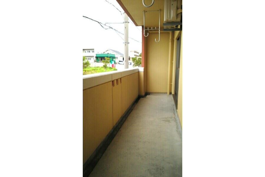 2LDK Apartment, Japan — image 12