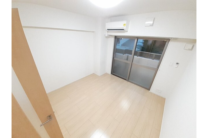 1K Apartment, Japan — image 2