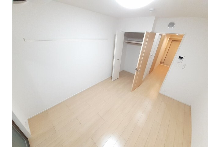 1K Apartment, Japan — image 4