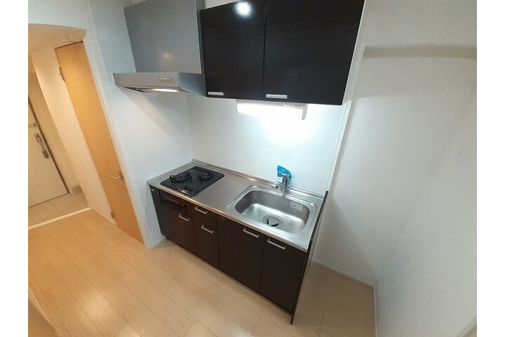 1K Apartment, Japan — image 5